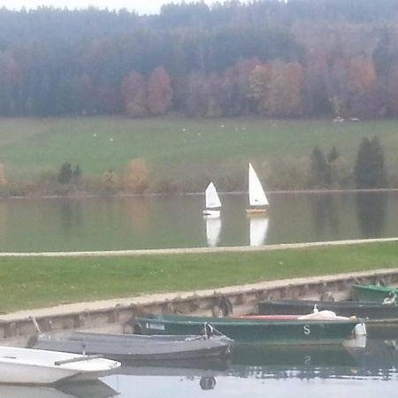 L'Ecrin Du Lac Saint-Point-Lac Luaran gambar